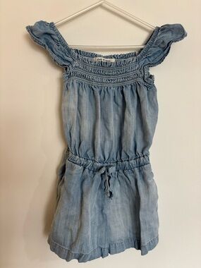Cloth & Stone Girls Romper Size 5/6 Light Blue Smocked Ruffle Straps Lightweight